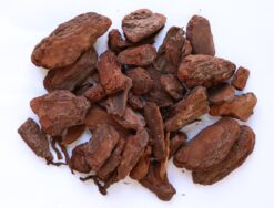 "אורנית" - שבבים איכותיים מקליפות עץ אורן - 70 ליטר