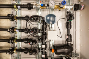 ארון השקיה - עמר השקיה, גינון ותאורה